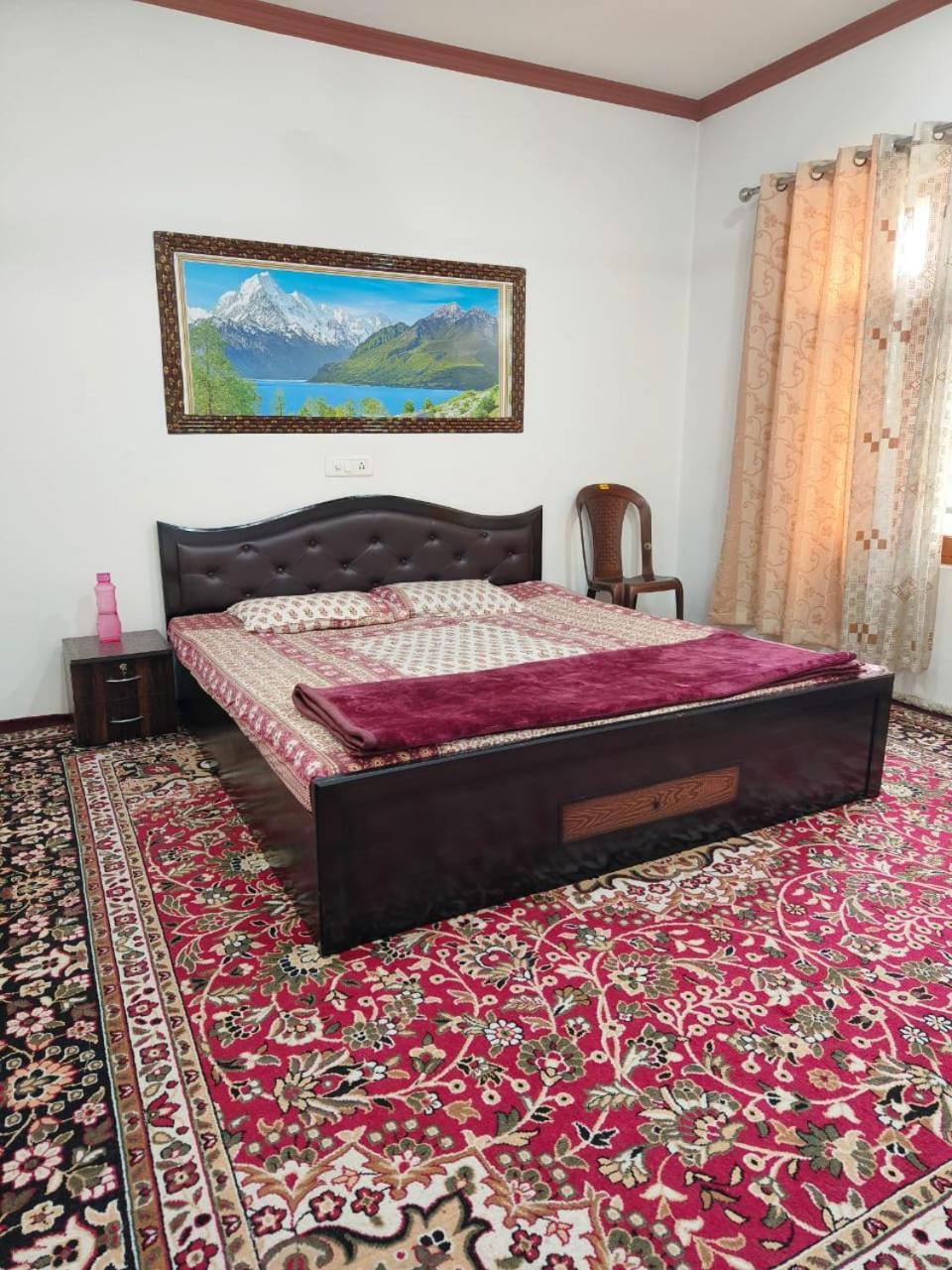 Bed and Breakfast Mir Manzil Сринагар Экстерьер фото